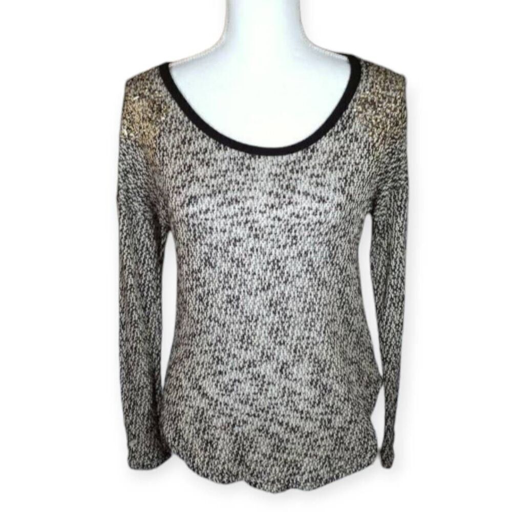 TEENBELL BLACK & BEIGE EMBELLISHED SHOULDER SWEATER SZ.S EUC.